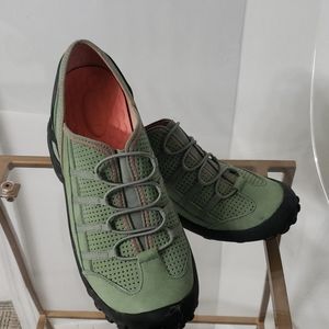 PRIVO SNEAKERS